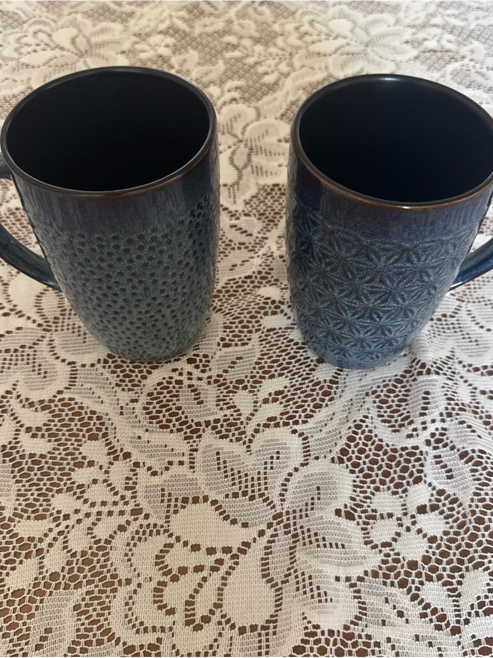 Laurie Gates Blue Coffee Mugs Set of 2 20 oz Large 6” Textured Stoneware
